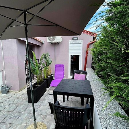 Retro Chic Studio Pula Exterior photo